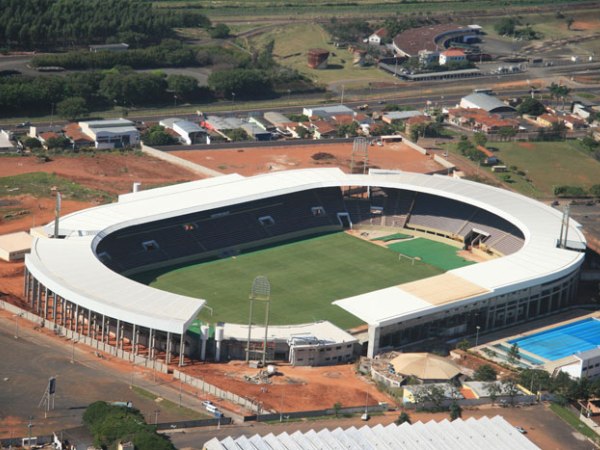 Estádio Fonte Luminosa